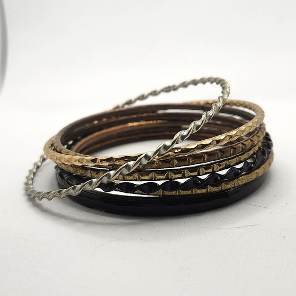 BANGLE BRACELETT SET 10 IN TOTAL WOMENS - Picture 3 of 4